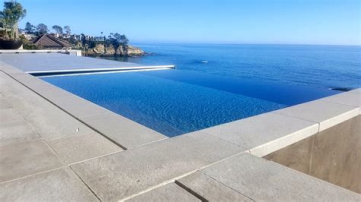 Are infinity pools safe?