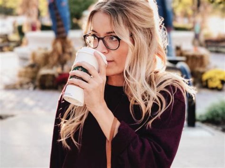 Are people who drink coffee happier?