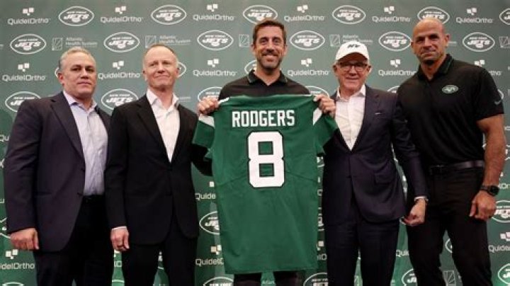 Are Richard Rodgers and Aaron Rodgers related?