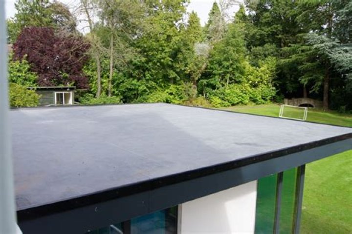 Are rubber flat roofs better than felt?