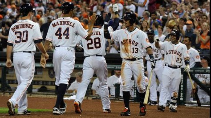 Are the Astros in the American or National League?