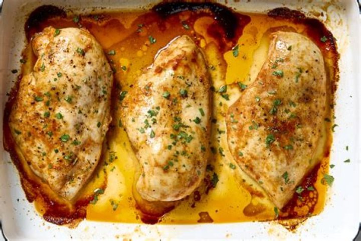 Can chicken cook in the microwave?