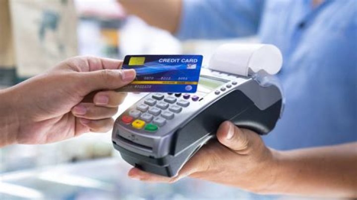 Can I pay my Kia car payment with a credit card?