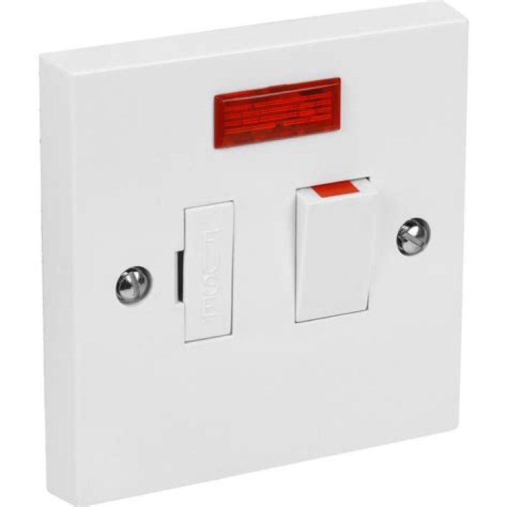 Can I use a fused spur as a light switch?