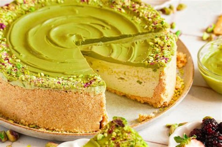 Can you buy a whole cheesecake from Olive Garden?