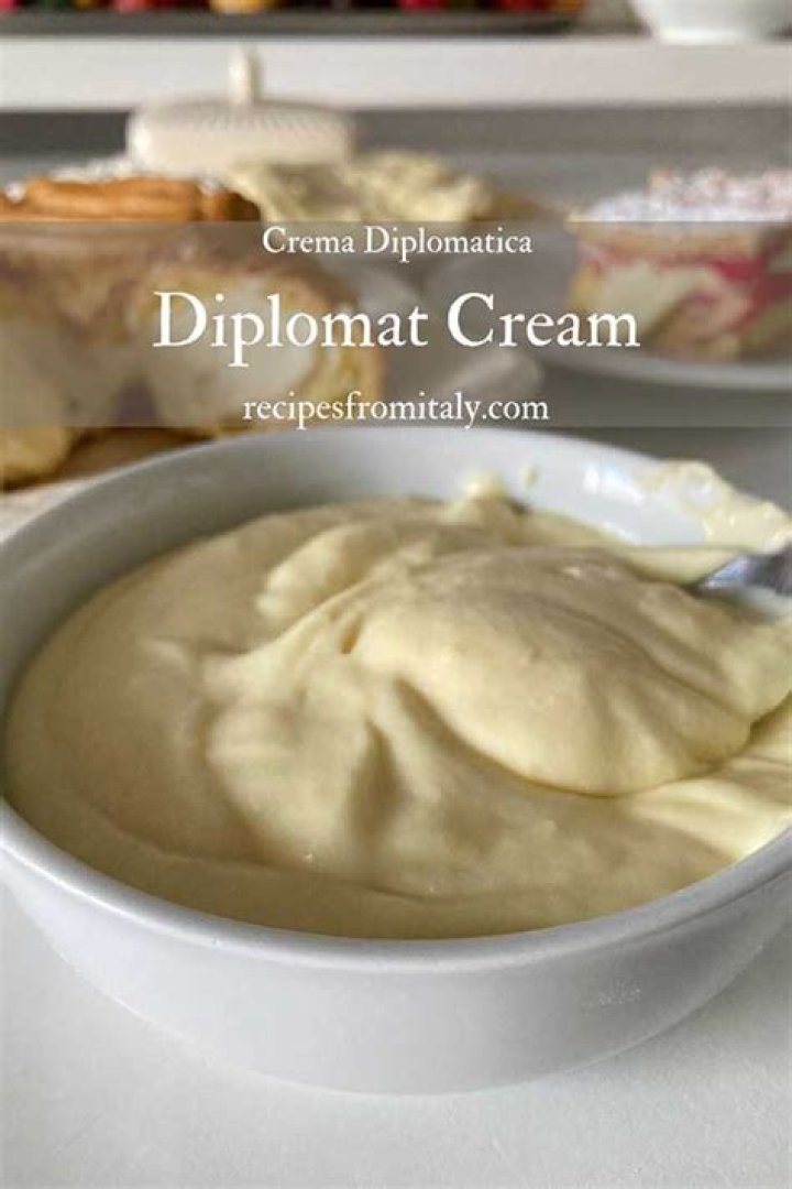 Can you freeze diplomat cream?