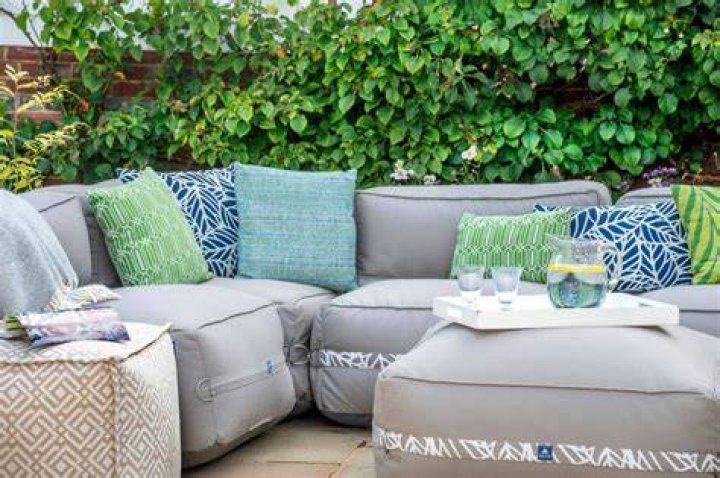 Can you leave cushions on outdoor furniture?