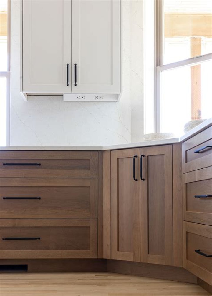 Can you put new cabinet doors on old cabinets?