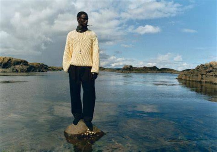 Can you shop online at Zara South Africa?