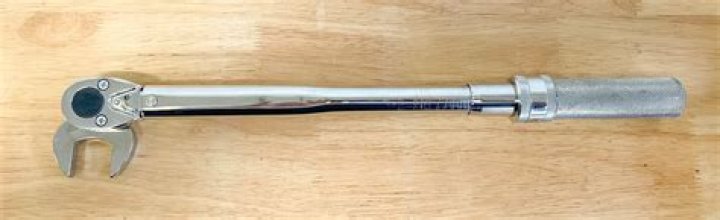 Can you use a crows foot on a torque wrench?