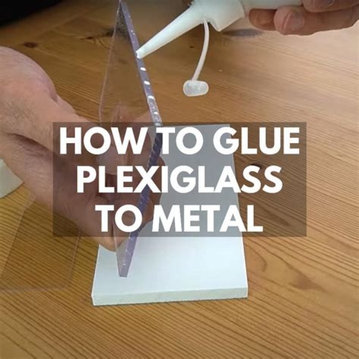 Can you use PVC glue on plexiglass?