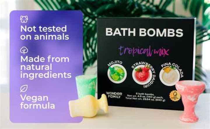 Do bath bombs change the color of the water?