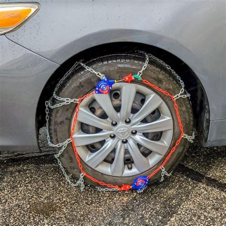 Do chains on tires really work?