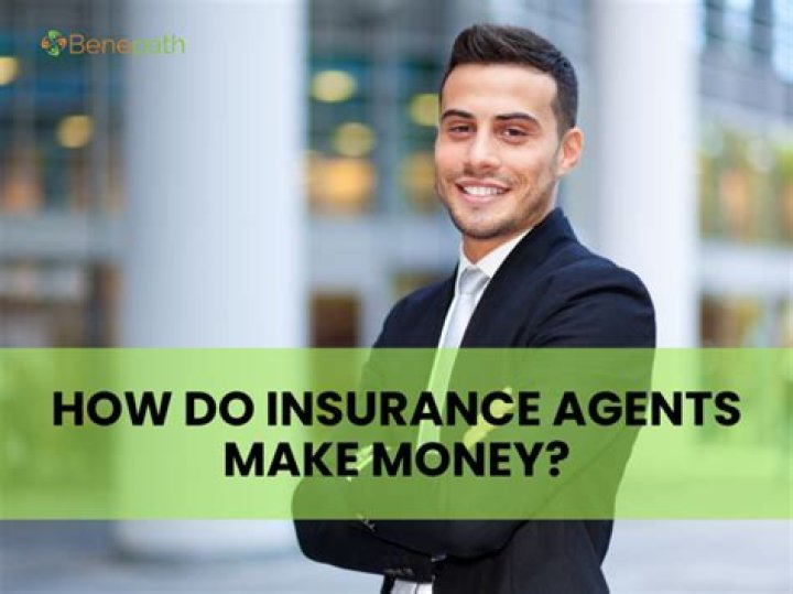 Do insurance agents make a base salary?