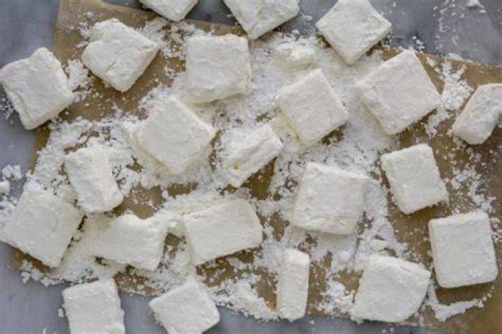 Do marshmallows contain egg?