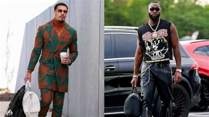 Do NFL players have to wear suits?