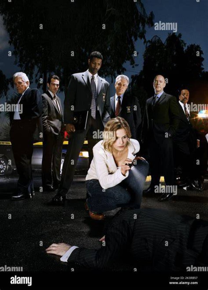Does Brenda become chief of police on the closer?