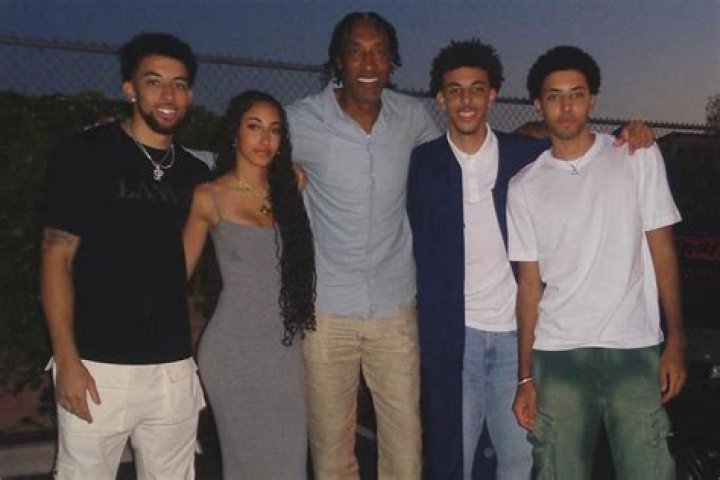 Does Scottie Pippen have a son?