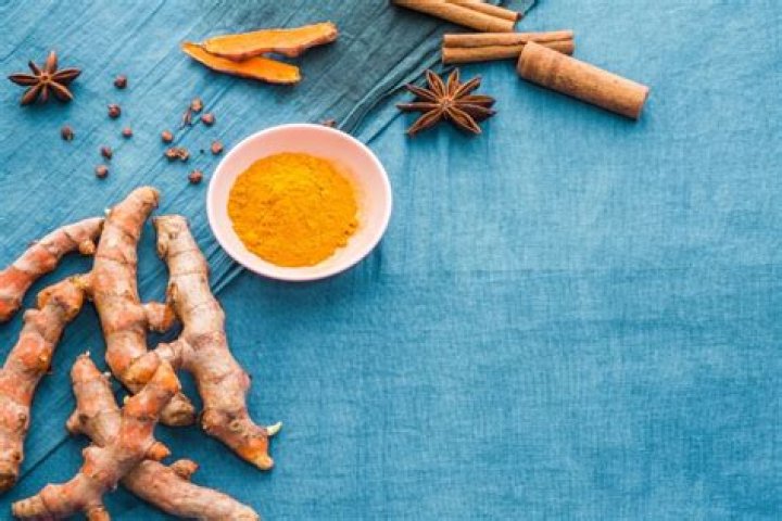 Does turmeric stop coughing?