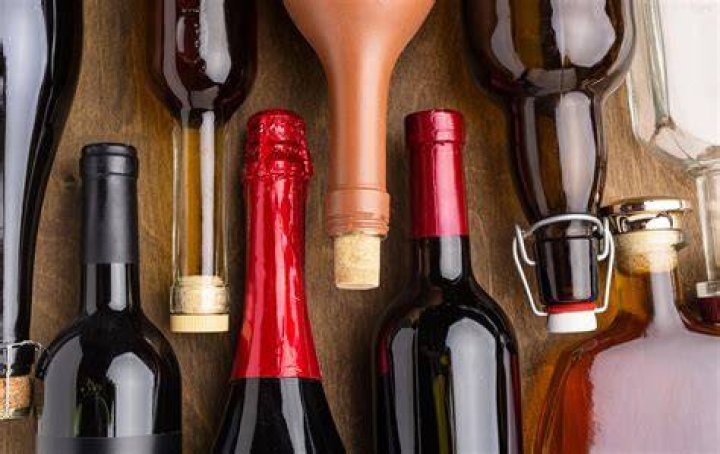 Does wine need to be refrigerated after opening?