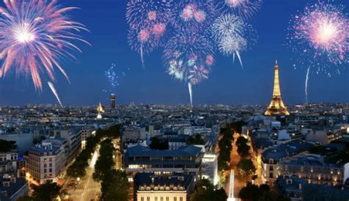 How are holidays celebrated in France?