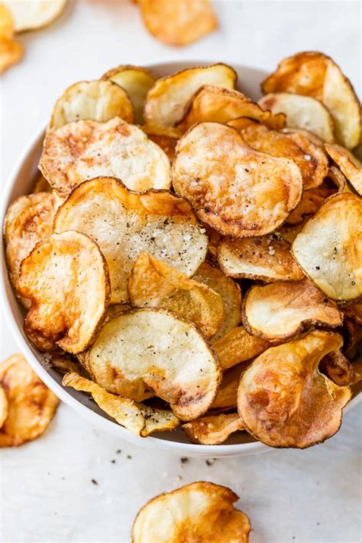 How are Lay's potato chips made?