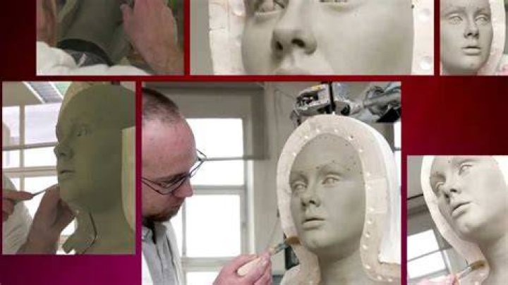 How are wax figures made?