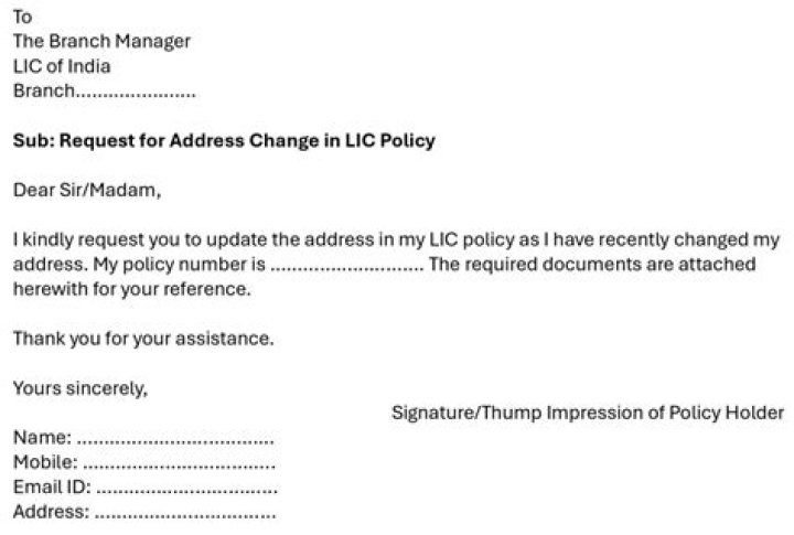 How can I change my LIC policy address online?
