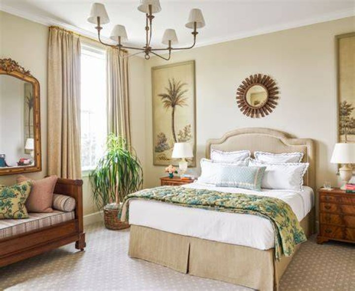 How can I decorate my yellow bedroom?