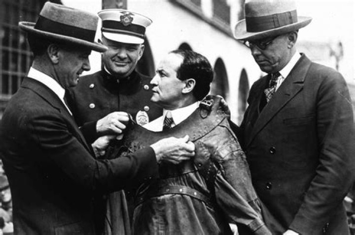 How did magician Harry Houdini die?