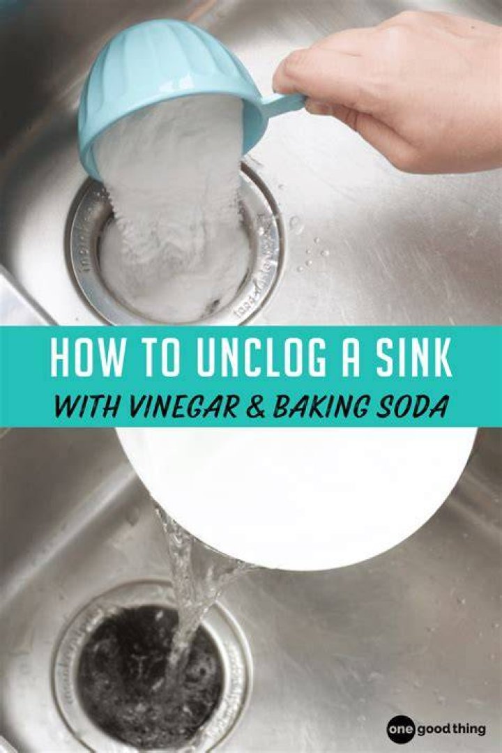 How do I clean my kitchen sink with vinegar?
