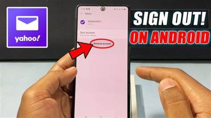 How do I sign out of Yahoo Mail on my Samsung Galaxy?
