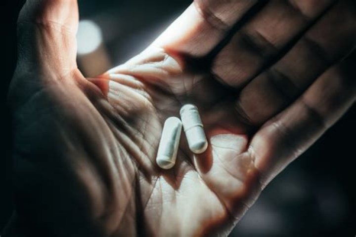How do I wean myself off antidepressants?