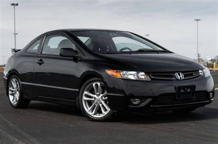 How do you check gas mileage on a 2008 Honda Civic?