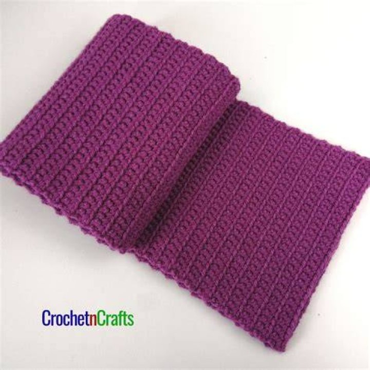 How do you crochet a single stitch scarf?