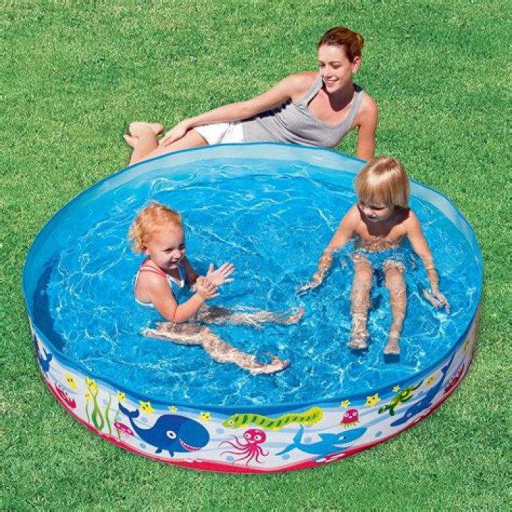 How do you fix a hole in a paddling pool?