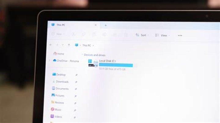 How do you format a hard drive for a desktop?
