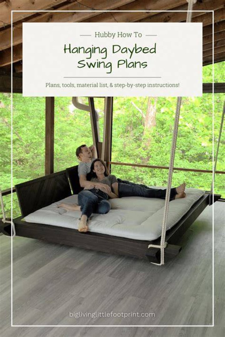How do you hang a daybed swing?
