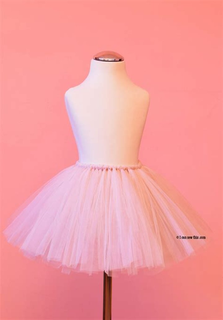 How do you make a basic tutu?