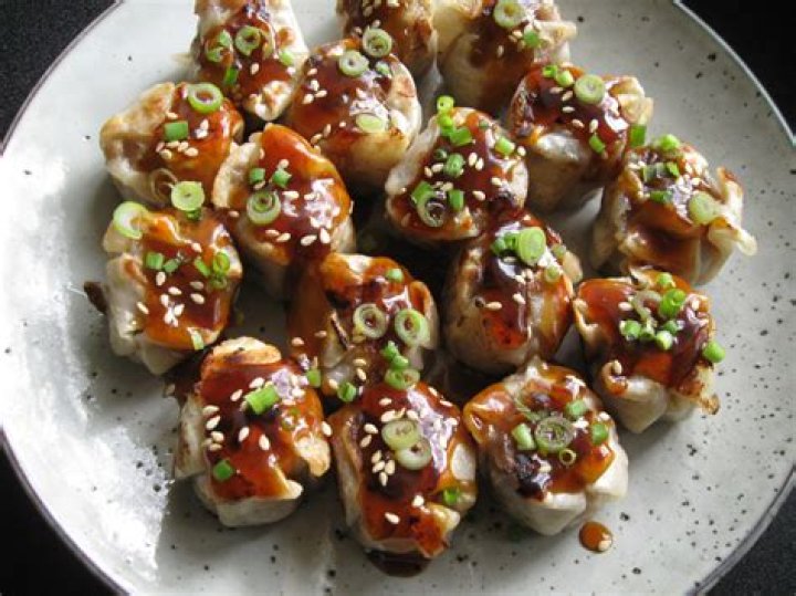 How do you make a dim sim?