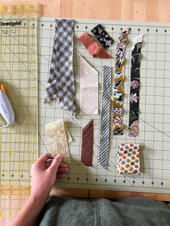 How do you make bias strips?
