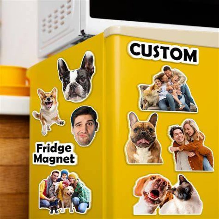 How do you make photo fridge magnets?