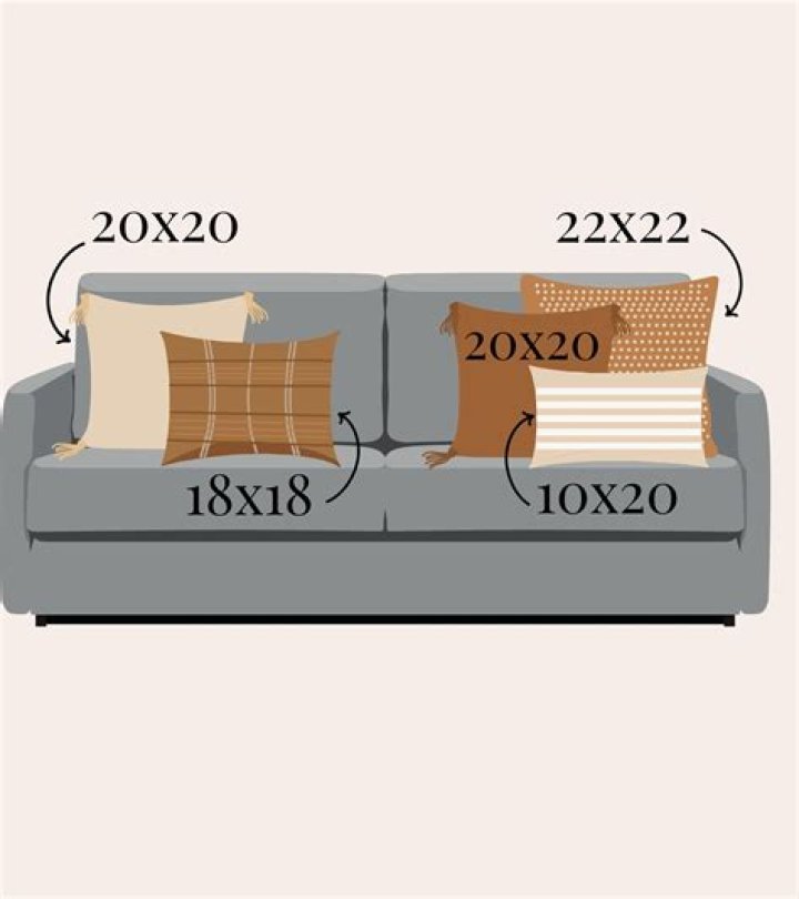 How do you match and match couch pillows?