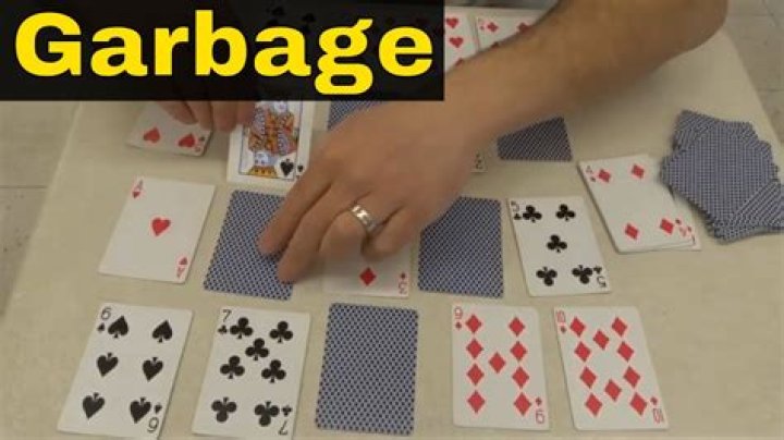 How do you play the card game 101?