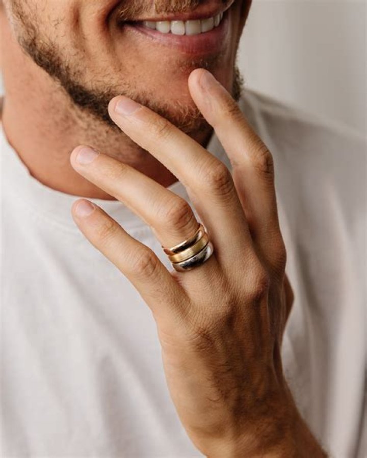 How do you polish a wedding band?