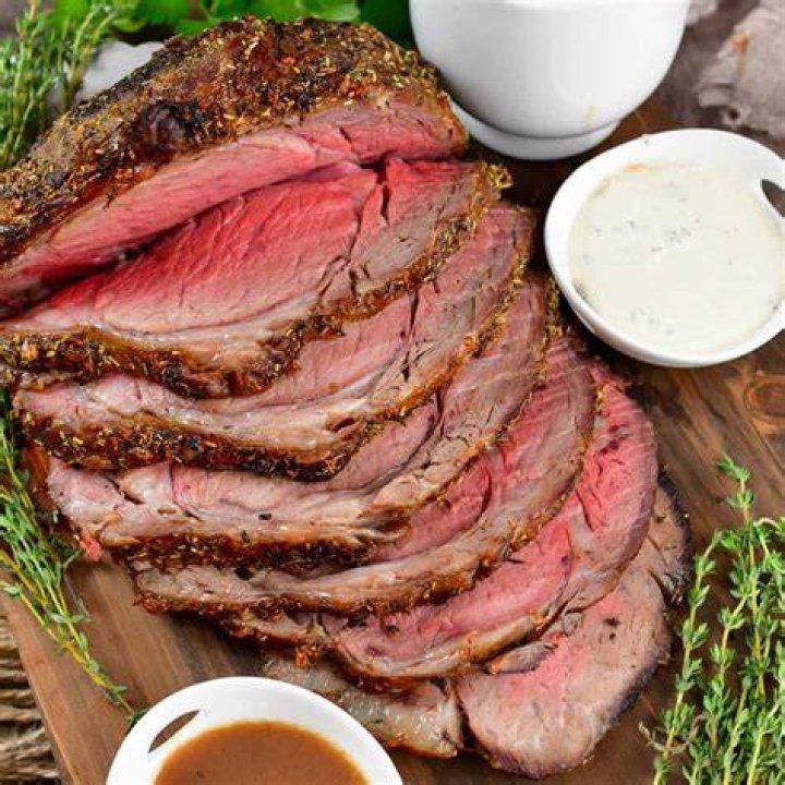 How do you tie and bone prime rib?