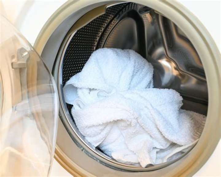 How do you wash new towels in a front loader?