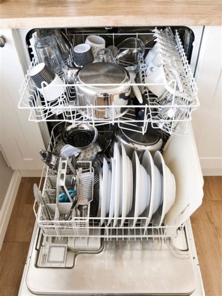 How do you wash straws in the dishwasher?