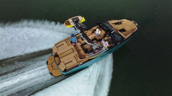 How does a butter boat work?