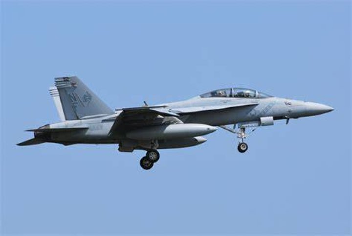 How far can an F 18 fly?